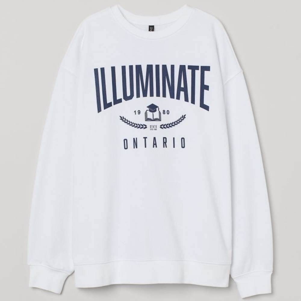 Illuminate Ontario 1980 Crewneck Sweatshirt. Size Medium. NWOT. White & Navy.